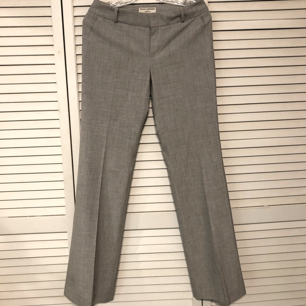 Women’s dress pants — Banana Republic Size 2